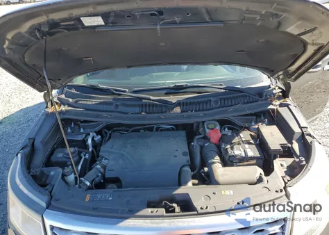 2016 Ford Explorer Platinum z USA, uszkodzony, nr VIN 1FM5K8HT2GGD21189